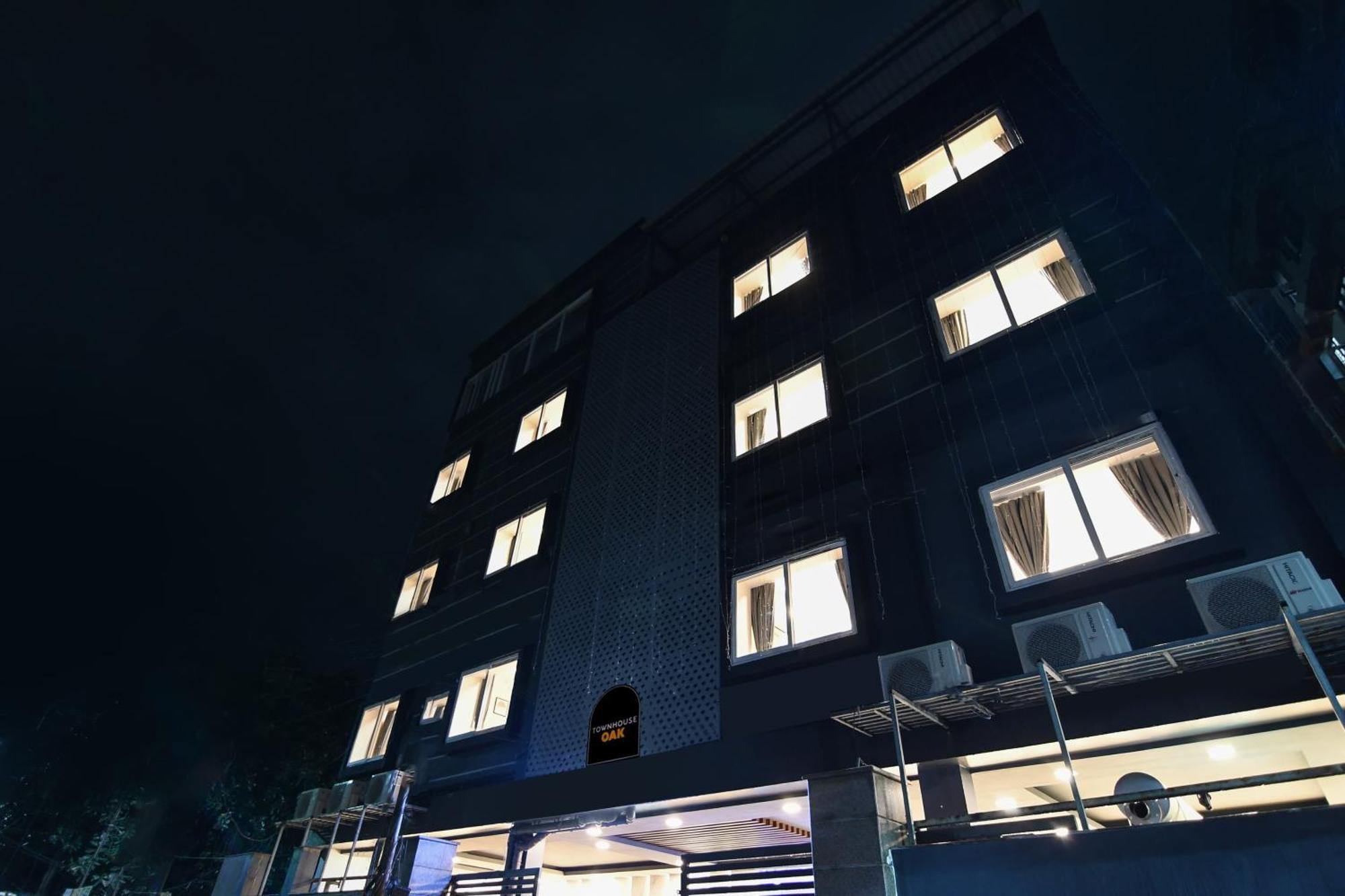 Super Townhouse Oak Sayhallo Ecstasy Bhubaneswar Exterior photo